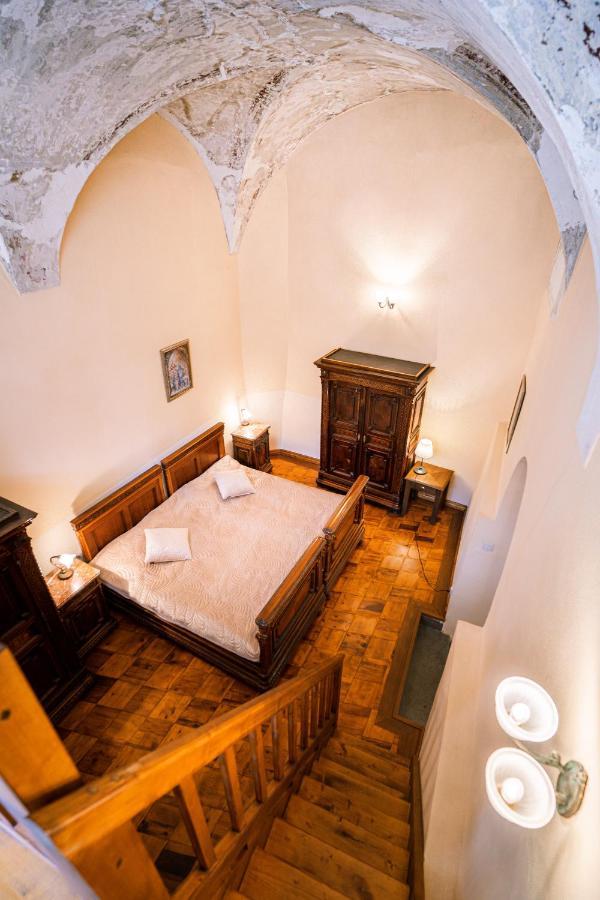 Penzion Cosmopolitan Ii. Banská Štiavnica Habitación foto