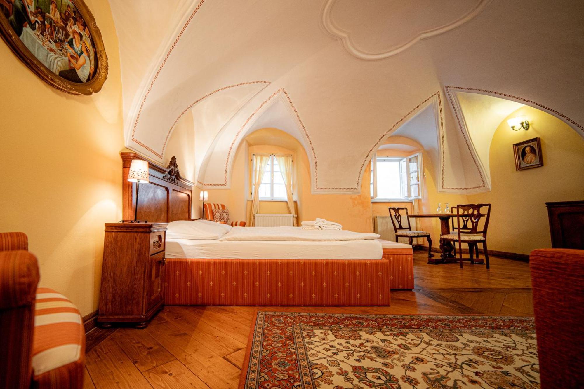 Penzion Cosmopolitan Ii. Banská Štiavnica Habitación foto