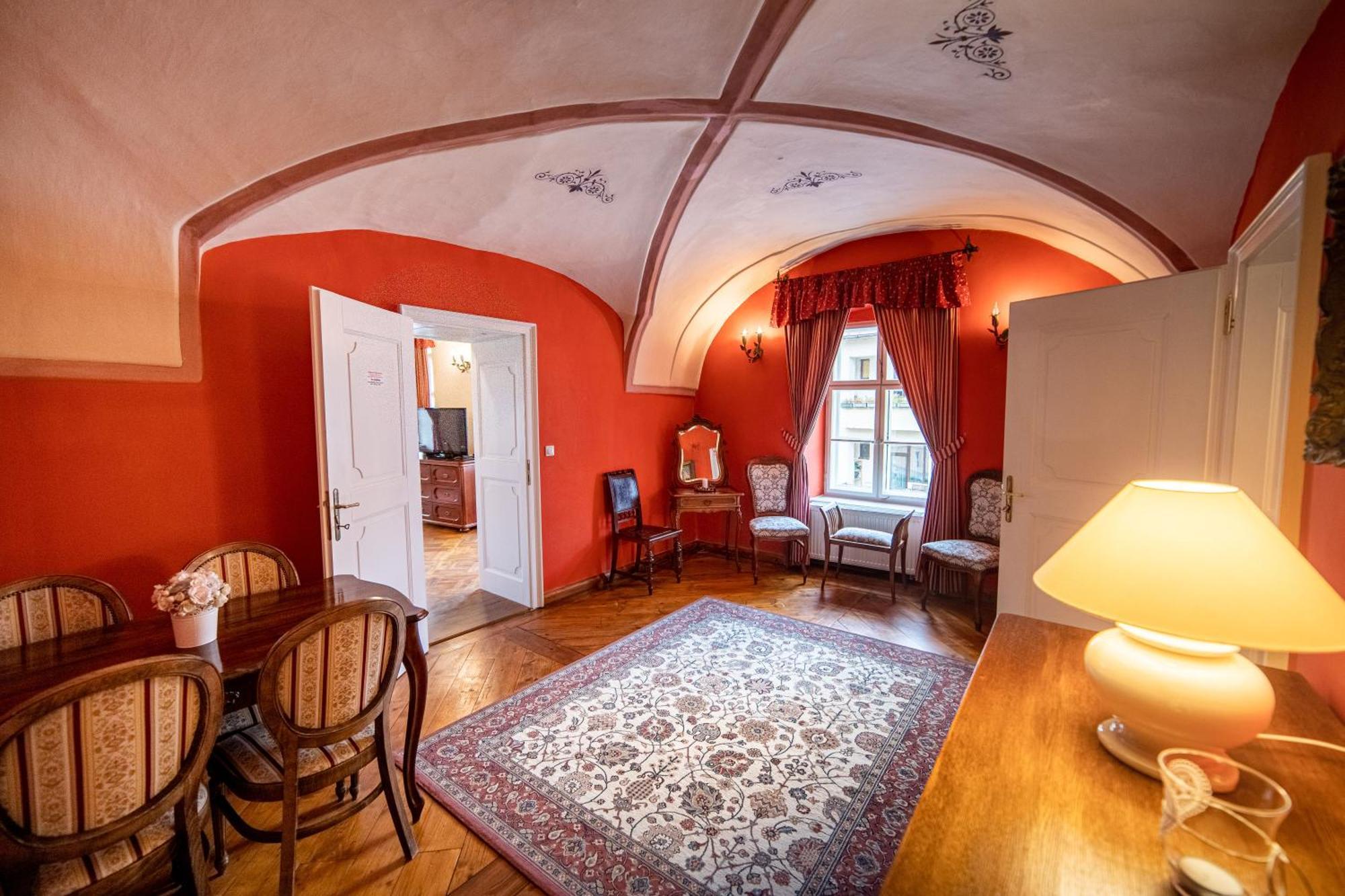 Penzion Cosmopolitan Ii. Banská Štiavnica Habitación foto